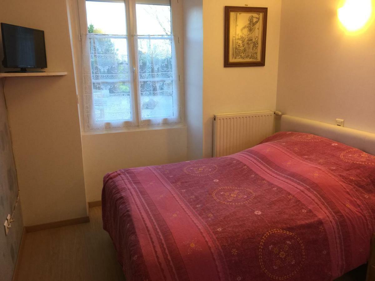 Gite Climatise De La Haute Rue Touvois Экстерьер фото